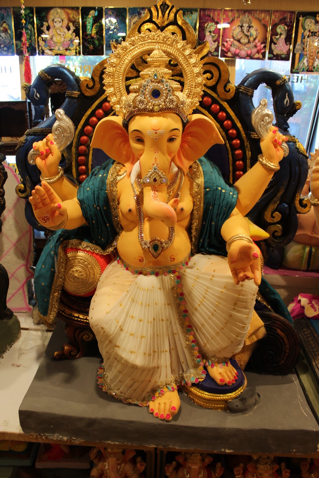 POP Ganesh Visarjan Idol – Ivory & Teal with Blue Peacock Throne, ~4.5ft