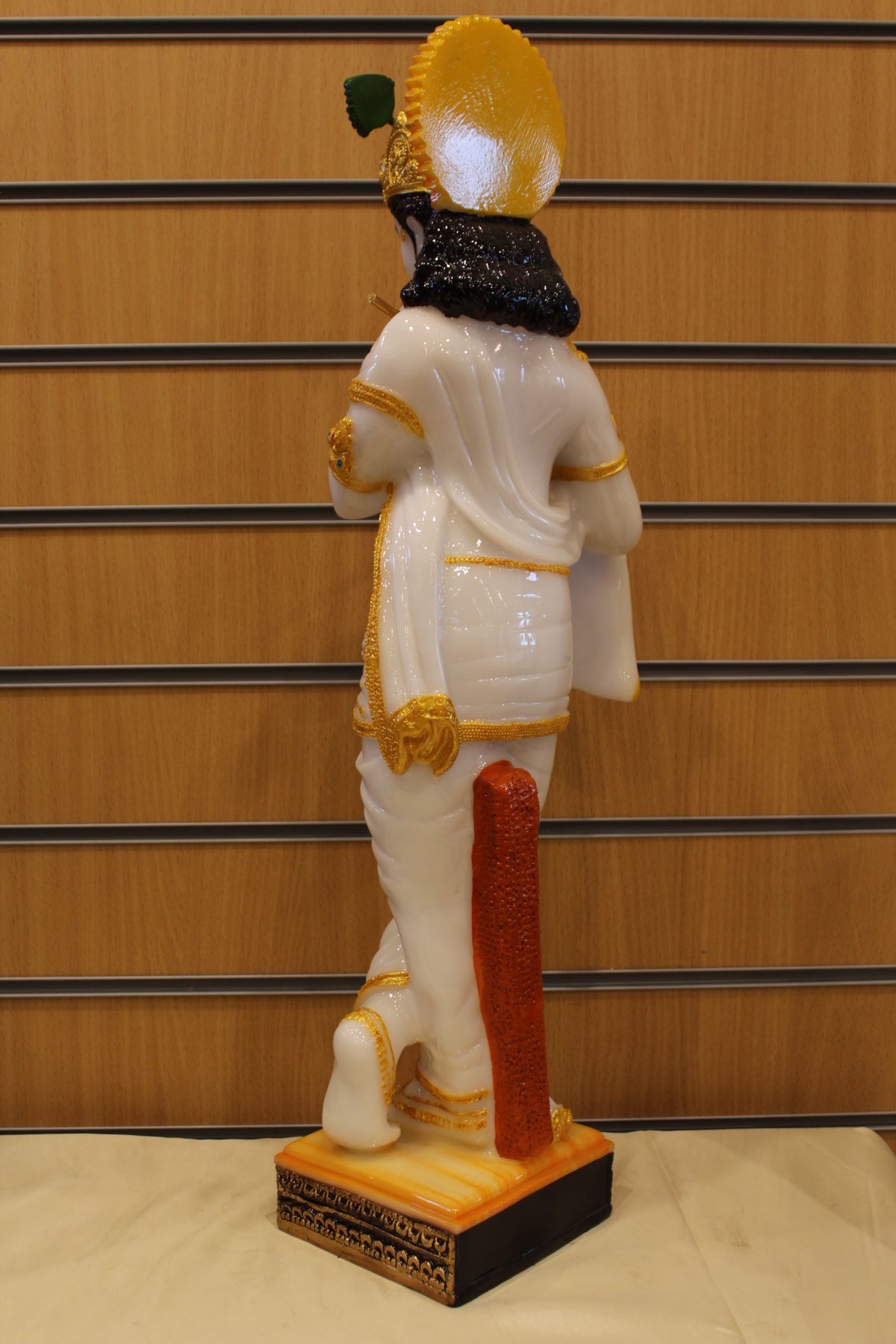 Resin Krishna Statue – Playing Flute, White & Gold, 25 inch – back view