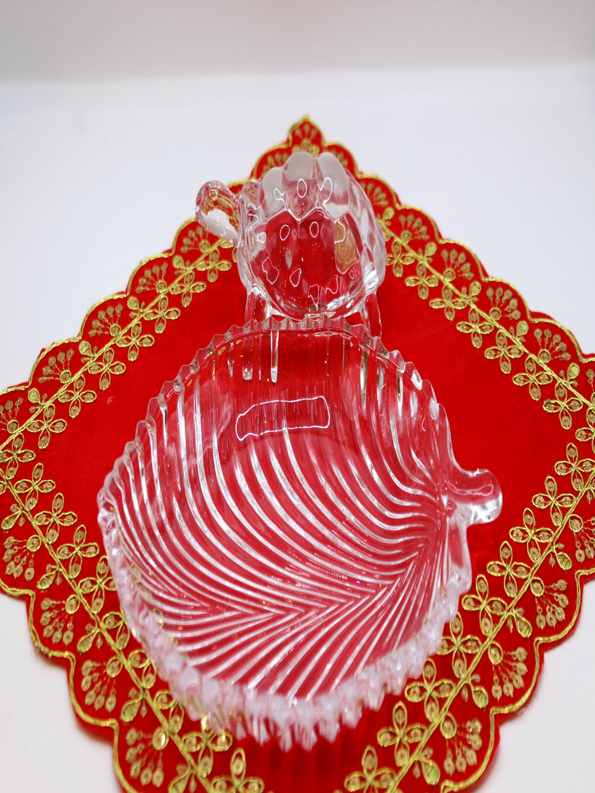 Glass Turtle & Plate Set for Vastu – Leaf Dish