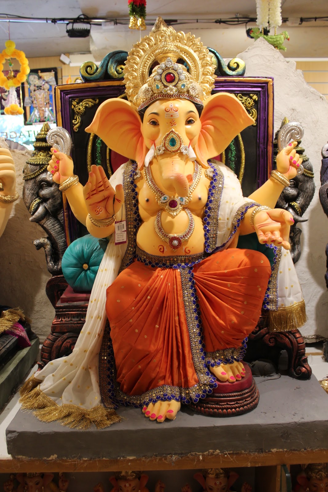 POP Ganesh Visarjan Idol – Vermilion Dhoti with Blue Bead Jewellery, ~4ft