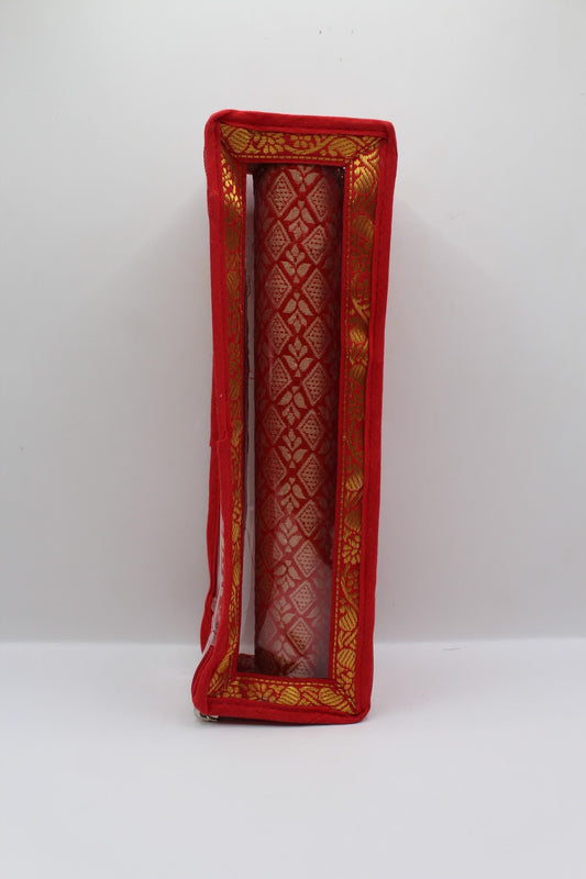 Red bangle box with 1 roll – closed