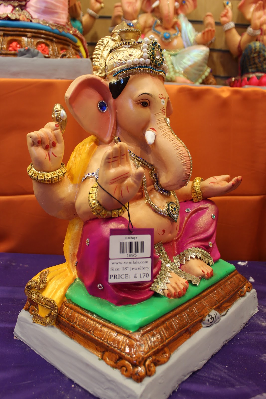 Eco-Friendly Ganesh Visarjan idol, Jewellery Style Magenta & Gold, close-up