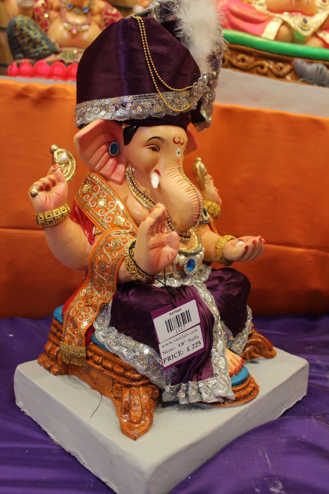 Eco-Friendly Ganesh Visarjan idol, Full Safa Set Purple & Silver, close-up