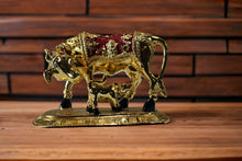 Load image into Gallery viewer, Cow with Calf Vastu,Vaastu Positive Energy for Home offers Wealth,ProsperityGoldGold