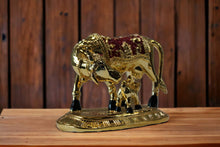 Load image into Gallery viewer, Cow with Calf Vastu,Vaastu Positive Energy for Home offers Wealth,ProsperityGoldGold