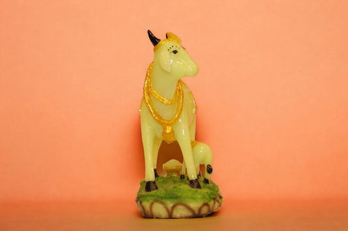 Cow with Calf Vastu,Positive Energy for Home offers Wealth,Prosperity Green