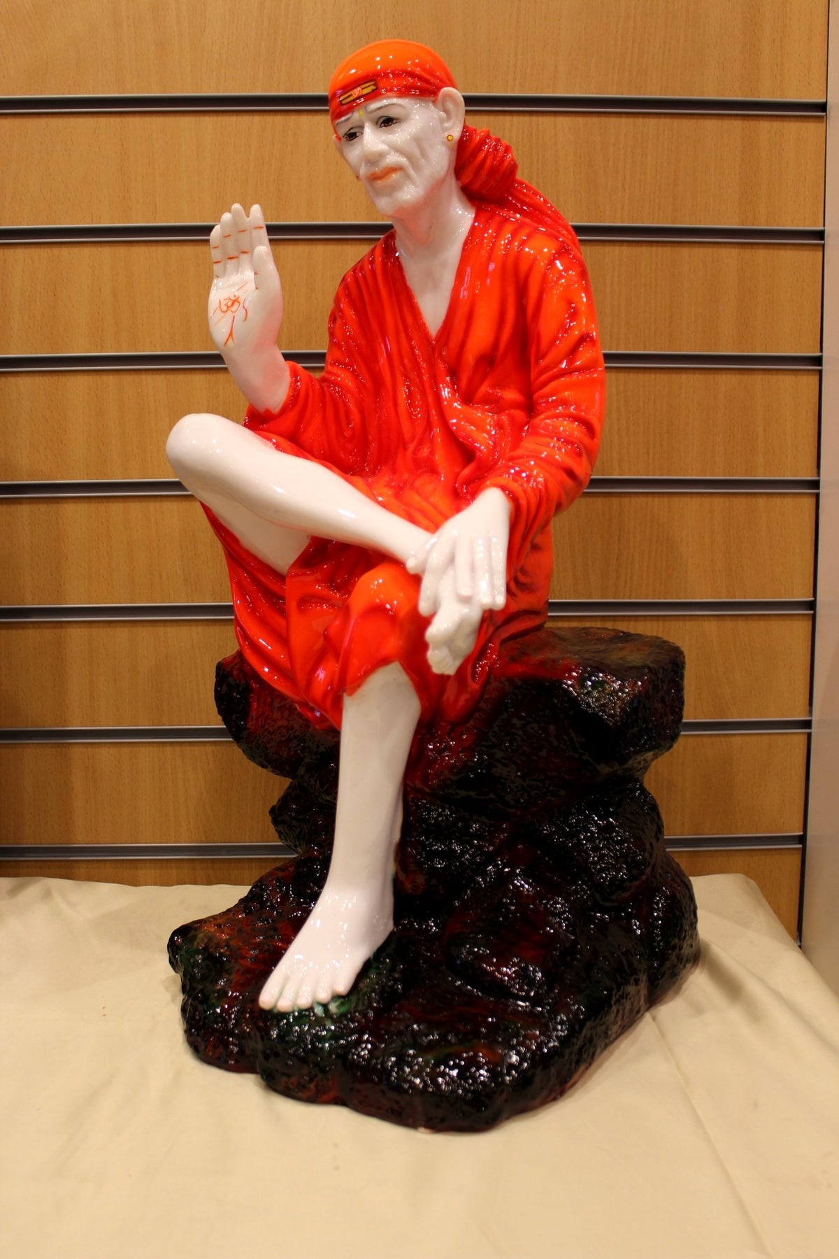 Resin/Fibre Sai Baba Statue for Home Temple – Shirdi Sai in Red Robe, 24 inch