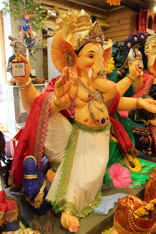 POP Ganesh Visarjan Idol - Cream & Red with Floral Backdrop, ~3.5ft - angle