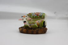 Load image into Gallery viewer, Kamdhenu resin/fibre statue, 1010