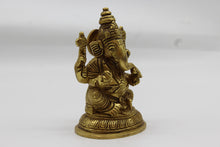 Load image into Gallery viewer, Ganesh brass statue, 1016