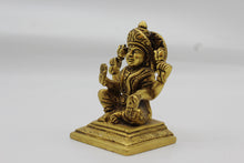 Load image into Gallery viewer, Laxmi brass statue, 1020