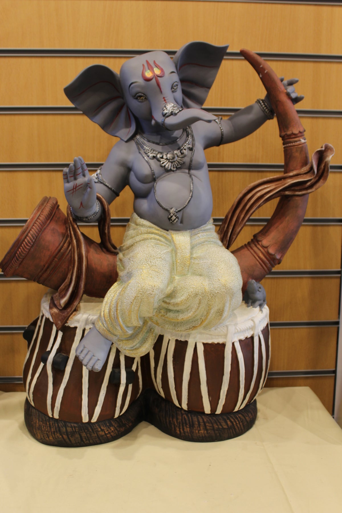 Ganesh Gift Statue – Musician on Tabla, Large, Resin/Fibre, 24 inch – front view