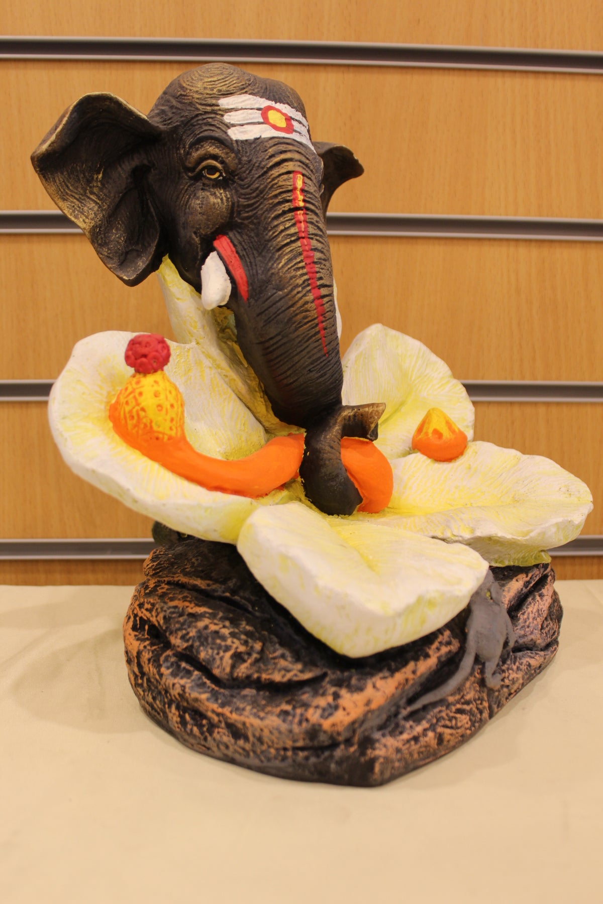 Ganesh Gift Statue – Sitting in a Lotus Flower, Resin/Fibre, 12 inch – left side view