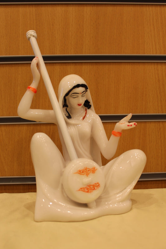 Resin Mira Bai Statue – Seated with Tanpura, White, 10 inch – front view