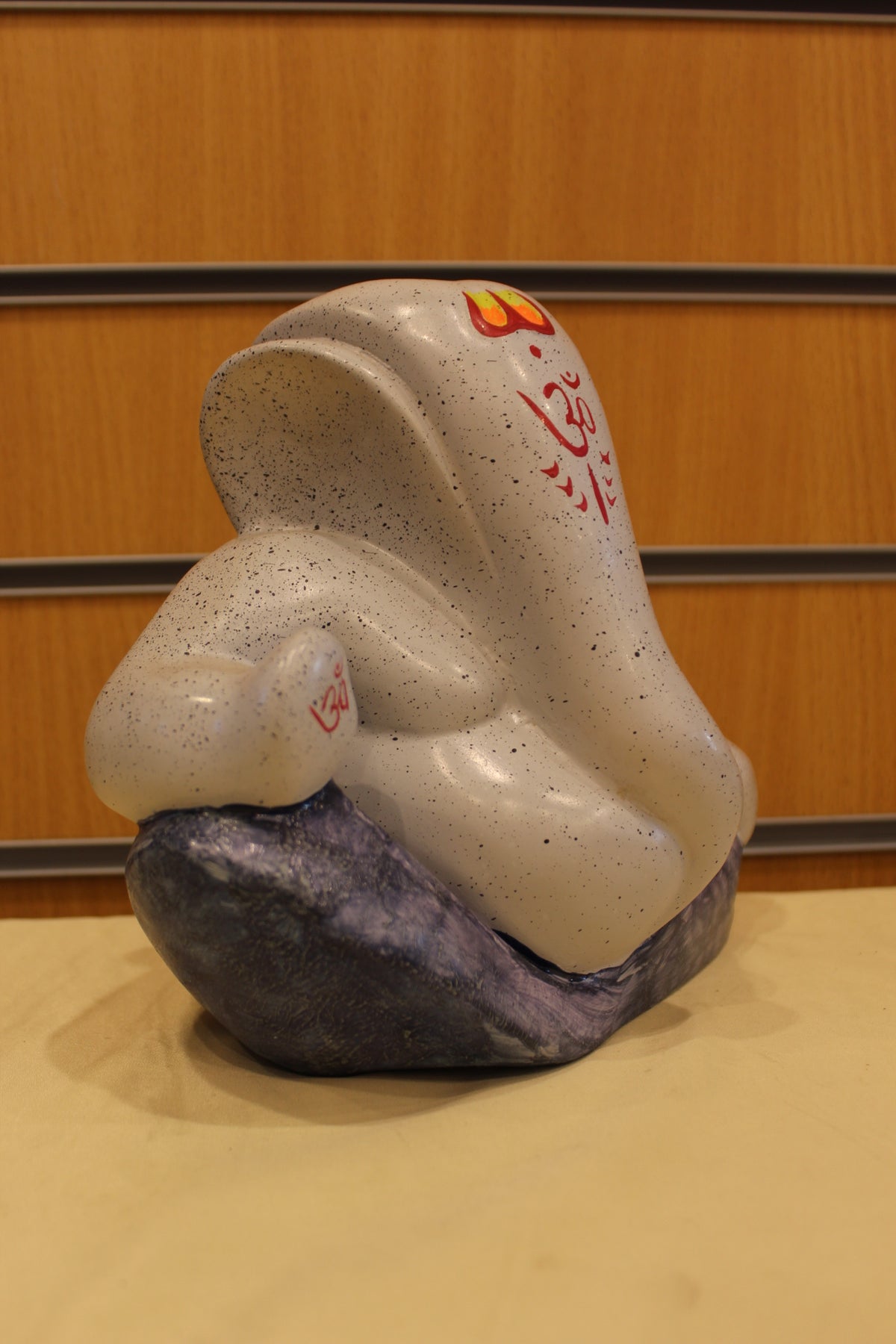 Ganesh Gift Statue – Modern White on Blue Stone, Resin/Fibre, 8 inch – left side view