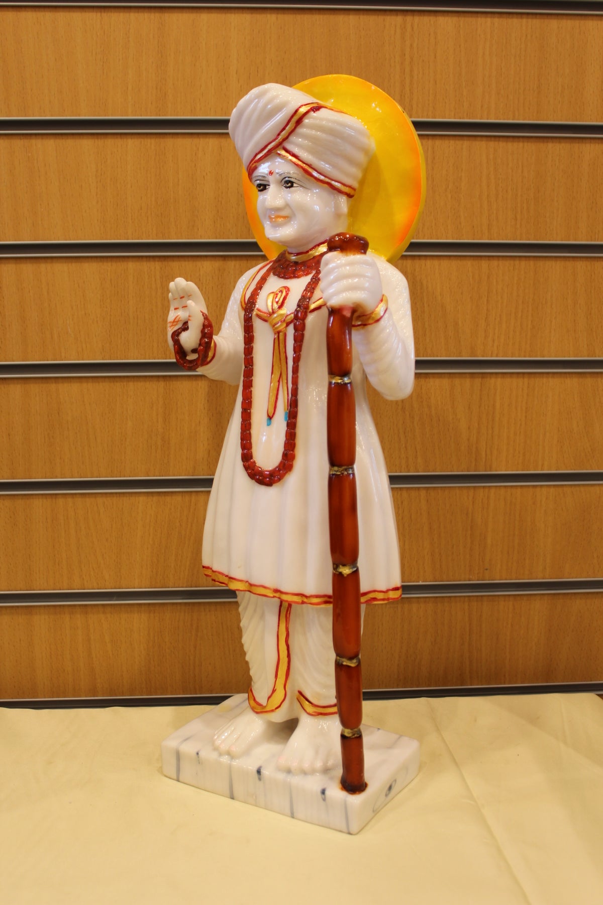 Resin Jalaram Bapa Statue – White with Red Mala, 21 inch – right side view