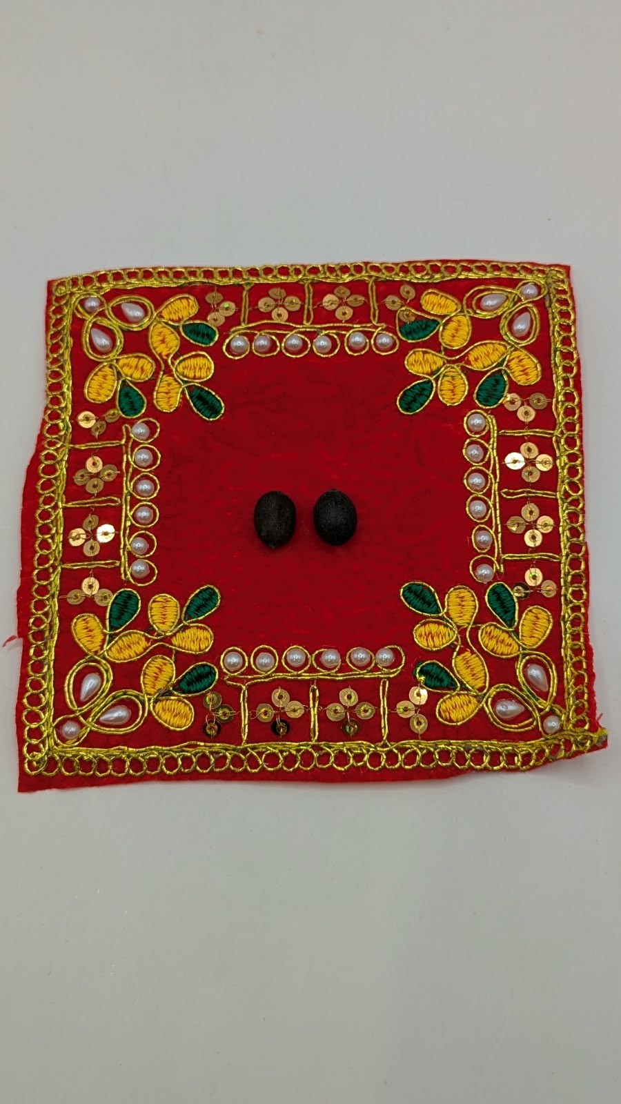 Kamar Kakadi lotus seeds, close view