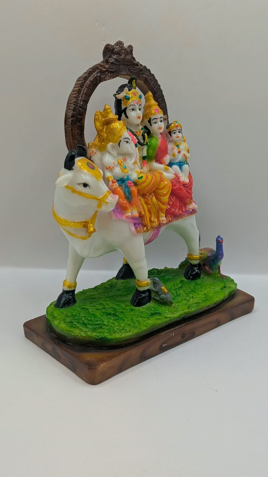 Shiv Parivar statue on Nandi, other side view