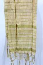 Load image into Gallery viewer, Men&#39;s Silk Crush Dupatta - Stole Chunni For Sherwani - Non Stretch size 26 x 250 cm - Stretched size 44 x 250 cm