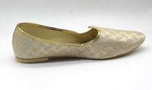 Load image into Gallery viewer, Mojri - Indian Mens shoes - Bollywood - Weddings - Fancy Dress - Mojari, Khossay